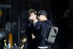 Amsterdam 15 maart 2017  
Mark v d Loo en Pokerspeler Noah Boeken eten ijsje