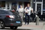 Amsterdam 26 maart 2017 
Martijn Krabbe en zij vriendin Noi Pakon doen boodschappen op de verjaardag van Martijn.