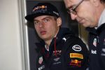 Amsterdam  18 maart 2017
Max Verstappen fans trotseren de regen en komen naar een fandag bij Hornbach