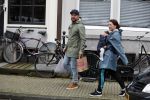 Amsterdam 19 maart 2017
Oscar Aerts met zijn vriendin en hun baby in amsterdam.