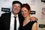 Hilversum 6 maart 2017
Uitreiking Buma awards in studio 21. Blof met hun dames. Paskal jacobsen Norman Bonink Peter Slager en Bas Kennis met hun vrouwen