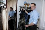 Amsterdam 10 maart 2017 
Paul Schulten tekent / ontwerpt jurk voor Roxeanne Hazes