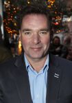 Rotterdam 22 maart 2017
Presentatie gay issue in Rotterdam. Gordon rijkt het eerste exemplaar uit. Paul schulten