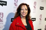 Hilversum 6 maart 2017
Uitreiking Buma awards in studio 21. Paula Patricio met zoon