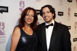 Hilversum 6 maart 2017
Uitreiking Buma awards in studio 21. Paula Patricio met zoon