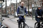 Amsterdam 4 maart 2017 
Oud bokskampioen Pedro v raamsdonk met een kennis