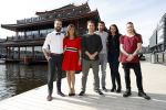 Amsterdam 30 maart 2017
Presentatie Peking express in drijvend chinees restaurant met Rik v d Westelaken als presentator.
 (VLNR) August, Awatef, Rik van de Westelaken, Hicham, Siham en Frank