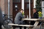 Amsterdam 23 maart 2017 
Nada v Nie met dochter op terras.Robert Jensen met een vriend op terras
