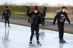 Biddinghuizen 5 maart 2017
De hollandse 100 op de ijsbaan in Biddinghuizen georganiseerd door Prins Bernhard. Patrick Kluivert met Rossana Kluivert Shane Nino en Demi