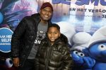 Amsterdam 18 maart 2017 
premiere Smurfen in  Pathe Arena. Roue verveer met zoon