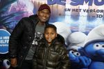 Amsterdam 18 maart 2017 
premiere Smurfen in  Pathe Arena. Roue verveer met zoon