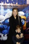 Amsterdam 18 maart 2017 
premiere Smurfen in  Pathe Arena. sarah Chronis met neefje