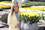 Lisse Keukenhof 28 maart 2017
Wendy v Dijk doopt haar tulp. Dochter Lizzy Broer Mike en haar moeder zijn erbij.