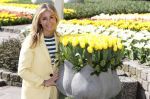 Lisse Keukenhof 28 maart 2017
Wendy v Dijk doopt haar tulp. Dochter Lizzy Broer Mike en haar moeder zijn erbij.