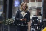 Amsterdam 29 maart 2017
Wendy v Dijk op straat in amsterdam zuid