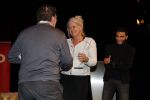 Rotterdam 19 maart 2018
Boekpresentatie Willem v Hanegem in het oude Luxor.
Willem reikt de deerste drie boeken uit aan zijn dochter Alies zoon Boy en Soufiane Touzani