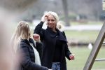 Den Haag 24 maart 2018
Barbie (Samantha de Jong) met haar kinderen Angelina en Milano en twee vriendinnen in een speeltuin.
