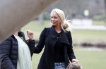 Den Haag 24 maart 2018
Barbie (Samantha de Jong) met haar kinderen Angelina en Milano en twee vriendinnen in een speeltuin.