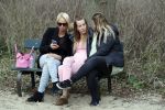 Den Haag 24 maart 2018
Barbie (Samantha de Jong) met haar kinderen Angelina en Milano en twee vriendinnen in een speeltuin.