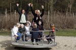 Den Haag 24 maart 2018
Barbie (Samantha de Jong) met haar kinderen Angelina en Milano en twee vriendinnen in een speeltuin.