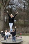 Den Haag 24 maart 2018
Barbie (Samantha de Jong) met haar kinderen Angelina en Milano en twee vriendinnen in een speeltuin.