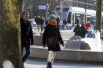 Amsterdam 19 maart 2018
Carice v Houten met haar vriend Guy Pierce op straat in Amsterdam
