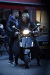Amsterdam 14 maart 2018 
Caroline Tensen met zoon Bob Wisse en haar hondje op de vespa scooter