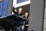 Amsterdam 12 maart 2018
Dries en Honoria Roelvink  verhuizen naar hun nieuwe appartement op de pc Hooftstraat
