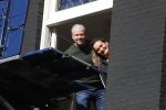 Amsterdam 12 maart 2018
Dries en Honoria Roelvink  verhuizen naar hun nieuwe appartement op de pc Hooftstraat