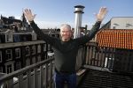 Amsterdam 12 maart 2018
Dries en Honoria Roelvink  verhuizen naar hun nieuwe appartement op de pc Hooftstraat