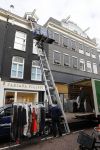 Amsterdam 12 maart 2018
Dries en Honoria Roelvink  verhuizen naar hun nieuwe appartement op de pc Hooftstraat