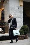 Amsterdam 16 maart 2018 
Eva Jinek zwanger bellend op straat