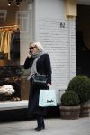 Amsterdam 16 maart 2018 
Eva Jinek zwanger bellend op straat