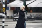 Amsterdam 16 maart 2018 
Eva Jinek zwanger bellend op straat