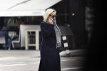 Amsterdam 16 maart 2018 
Eva Jinek zwanger bellend op straat