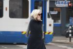 Amsterdam 16 maart 2018 
Eva Jinek zwanger bellend op straat