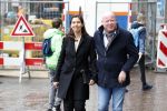 Den Haag 12 maart 2018
Fractievoorzitters Klaas Dijkhoff (VVD), Jesse Klaver (Groen Links), Lilian Marijnissen (SP) en Thierry Baudet (FvD) zijn met elkaar in gesprek in het Libelle Nieuwscafe ( Dudok). Frits Wester met een collega