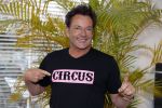 de Kwakel 23 maart 2018
Gerard Joling met nieuwe t shirts op kantoor van Entertainment.nl