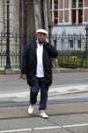 Amsterdam 21 maart 2018 
Howard Komproe op straat in Amsterdam