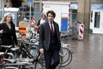Den Haag 12 maart 2018
Fractievoorzitters Klaas Dijkhoff (VVD), Jesse Klaver (Groen Links), Lilian Marijnissen (SP) en Thierry Baudet (FvD) zijn met elkaar in gesprek in het Libelle Nieuwscafe ( Dudok)