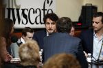 Den Haag 12 maart 2018
Fractievoorzitters Klaas Dijkhoff (VVD), Jesse Klaver (Groen Links), Lilian Marijnissen (SP) en Thierry Baudet (FvD) zijn met elkaar in gesprek in het Libelle Nieuwscafe ( Dudok)