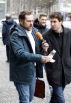 Den Haag 12 maart 2018
Fractievoorzitters Klaas Dijkhoff (VVD), Jesse Klaver (Groen Links), Lilian Marijnissen (SP) en Thierry Baudet (FvD) zijn met elkaar in gesprek in het Libelle Nieuwscafe ( Dudok)