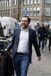 Den Haag 12 maart 2018
Fractievoorzitters Klaas Dijkhoff (VVD), Jesse Klaver (Groen Links), Lilian Marijnissen (SP) en Thierry Baudet (FvD) zijn met elkaar in gesprek in het Libelle Nieuwscafe ( Dudok)