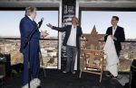 Rotterdam 20 maart 2018
Presentatie van ve woontorens met de naam THE LEE TOWERS in Rotterdam. Het is een project van Lee Foolen Tom Foolen Marc Reijs en Tom Bakkers.
Lee Towers en zijn vrouw Laura waren natuurlijk aanwezig.