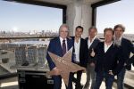 Rotterdam 20 maart 2018
Presentatie van ve woontorens met de naam THE LEE TOWERS in Rotterdam. Het is een project van Lee Foolen Tom Foolen Marc Reijs en Tom Bakkers.
Lee Towers en zijn vrouw Laura waren natuurlijk aanwezig.
