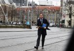 Den Haag 12 maart 2018 
Premiere Mark Rutte Wandelend op straat in Den Haag zonder beveiliging