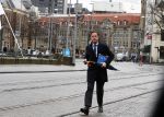 Den Haag 12 maart 2018 
Premiere Mark Rutte Wandelend op straat in Den Haag zonder beveiliging