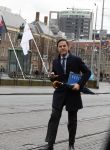 Den Haag 12 maart 2018 
Premiere Mark Rutte Wandelend op straat in Den Haag zonder beveiliging