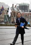 Den Haag 12 maart 2018 
Premiere Mark Rutte Wandelend op straat in Den Haag zonder beveiliging