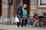 Amsterdam 15 maart 2018 
Mark v d Loo met zijn moeder in Amsterdam zuid